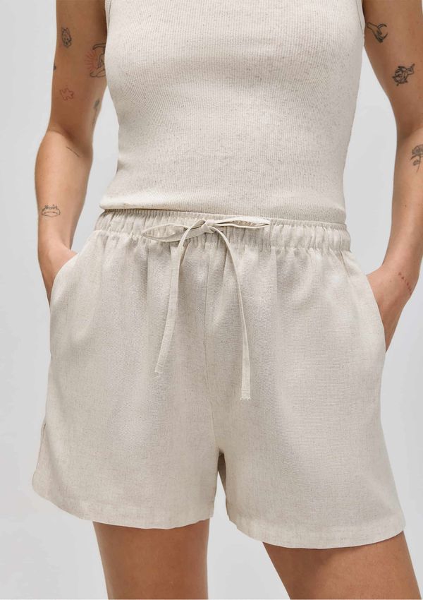 Shorts Curto Feminino Comfort - Off white XG