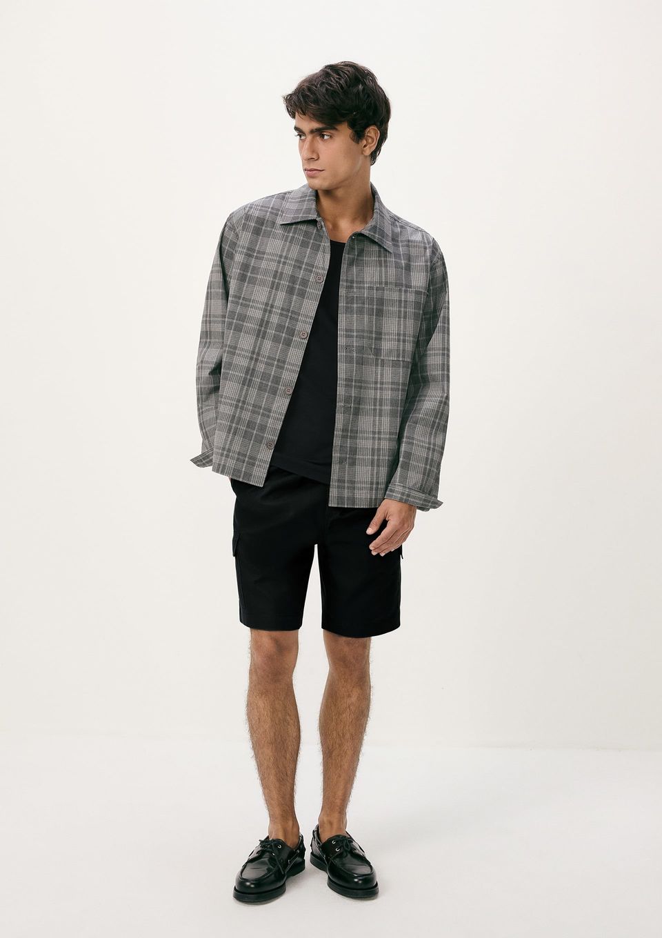 Shorts Masculino Tecido Empapelado - Preto