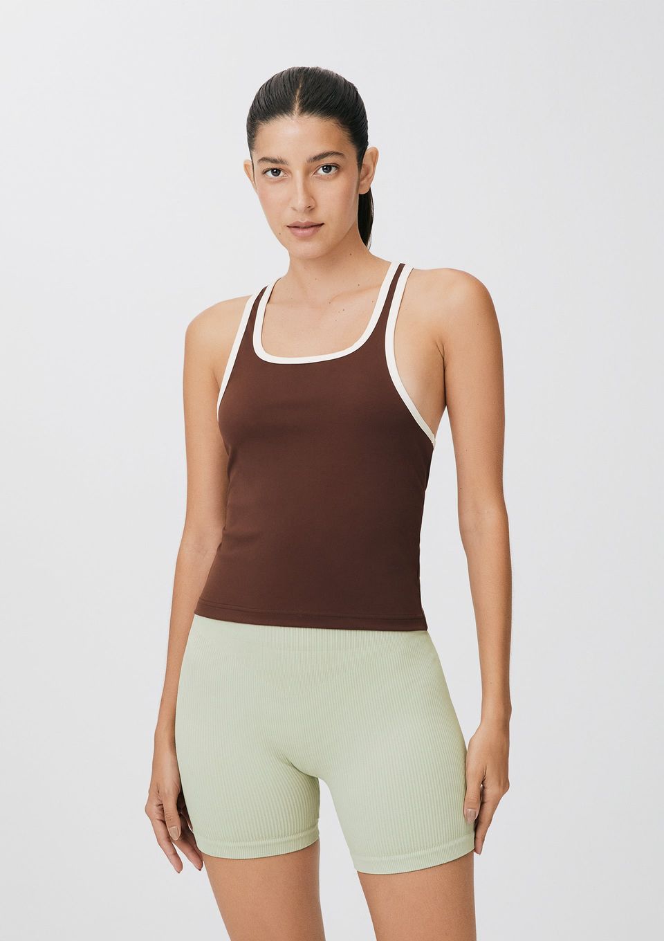 Regata Esportiva Feminina com Fio Lycra® - Marrom