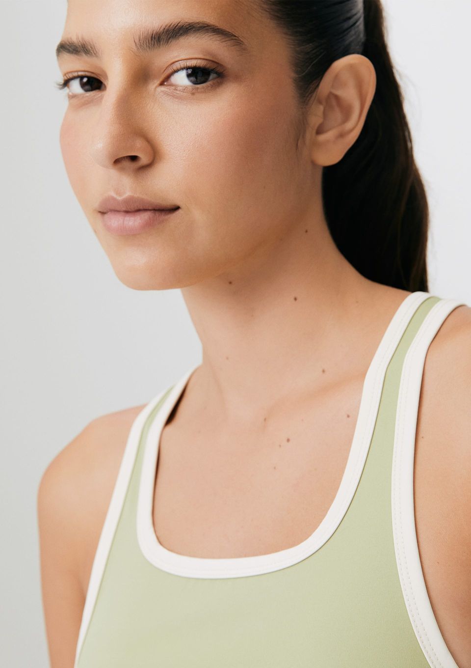 Regata Esportiva Feminina com Fio Lycra® - Verde