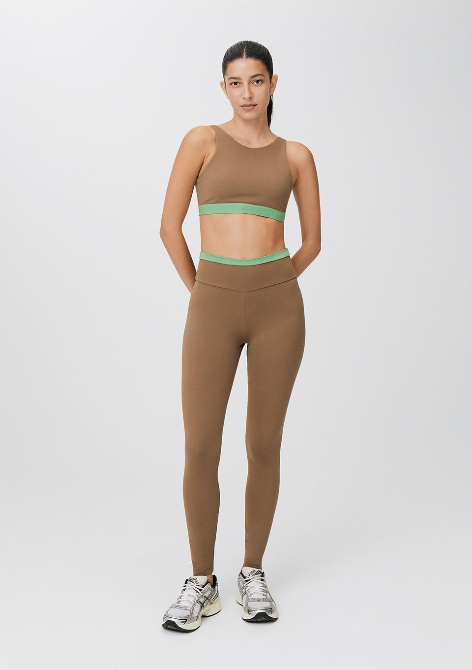 Calça Legging Esportiva Feminina Cintura Alta com Fio Lycra® - Marrom