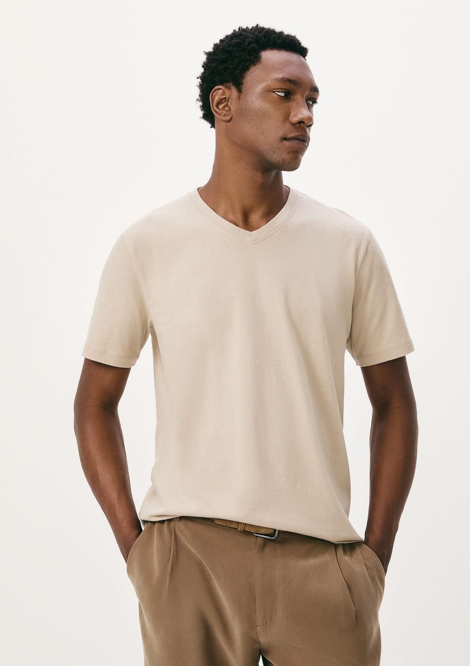 Camiseta Básica Masculina Manga Curta Gola V World - Bege