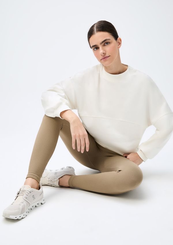 Blusão Esportivo Feminino Oversized Em Malhão - Off white G