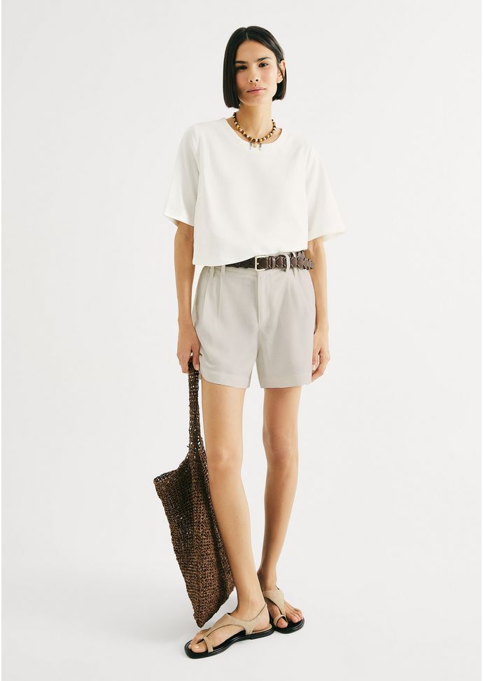 Shorts Feminino De Alfaiataria Em Linho - Bege