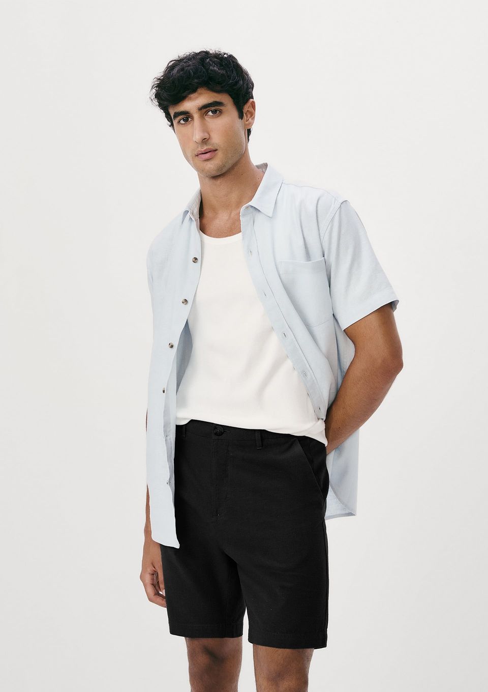Bermuda Masculina Reta com Linho - Preto