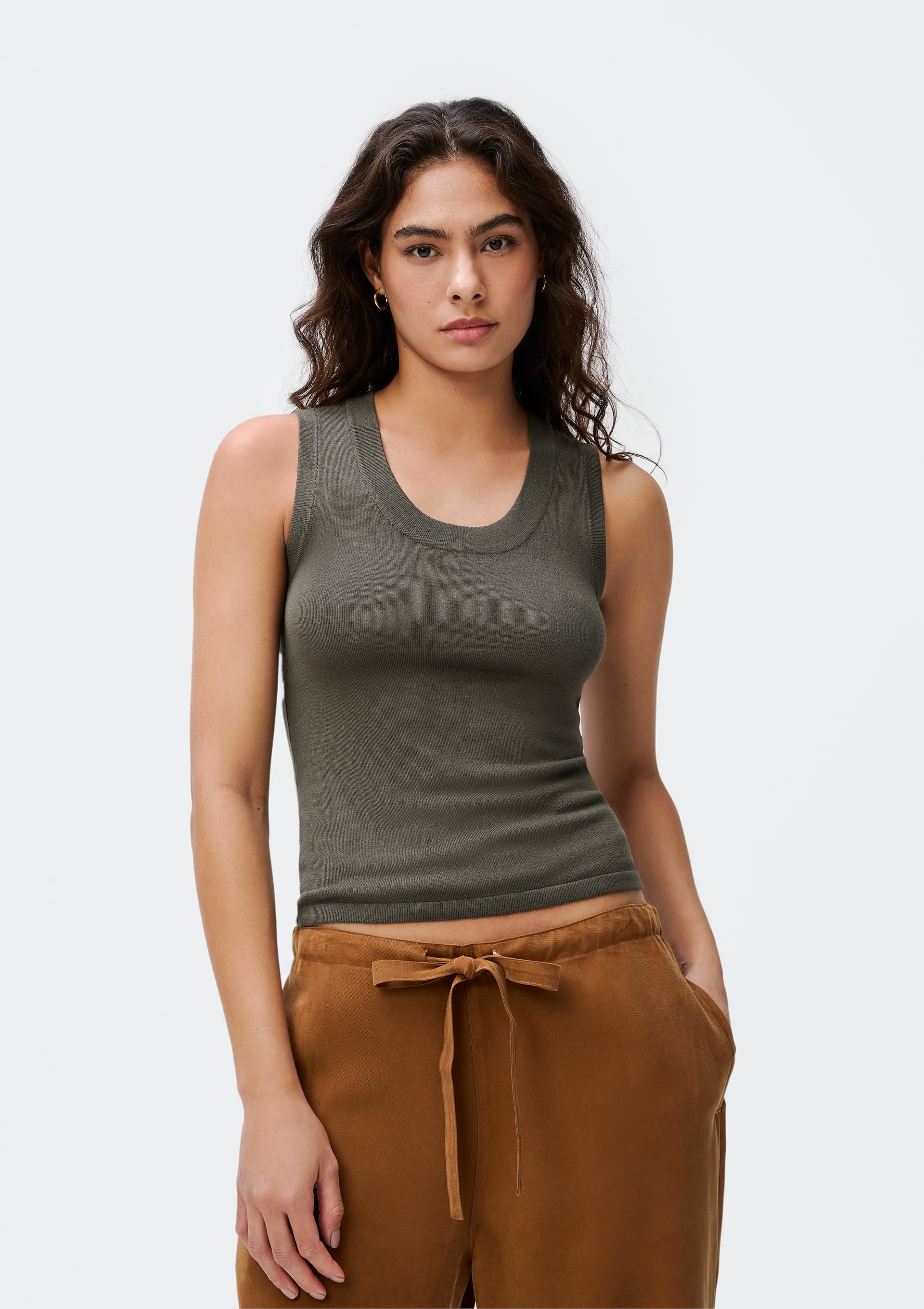 Regata Feminina Slim Decote U Em Tricô De Viscose - Cinza
