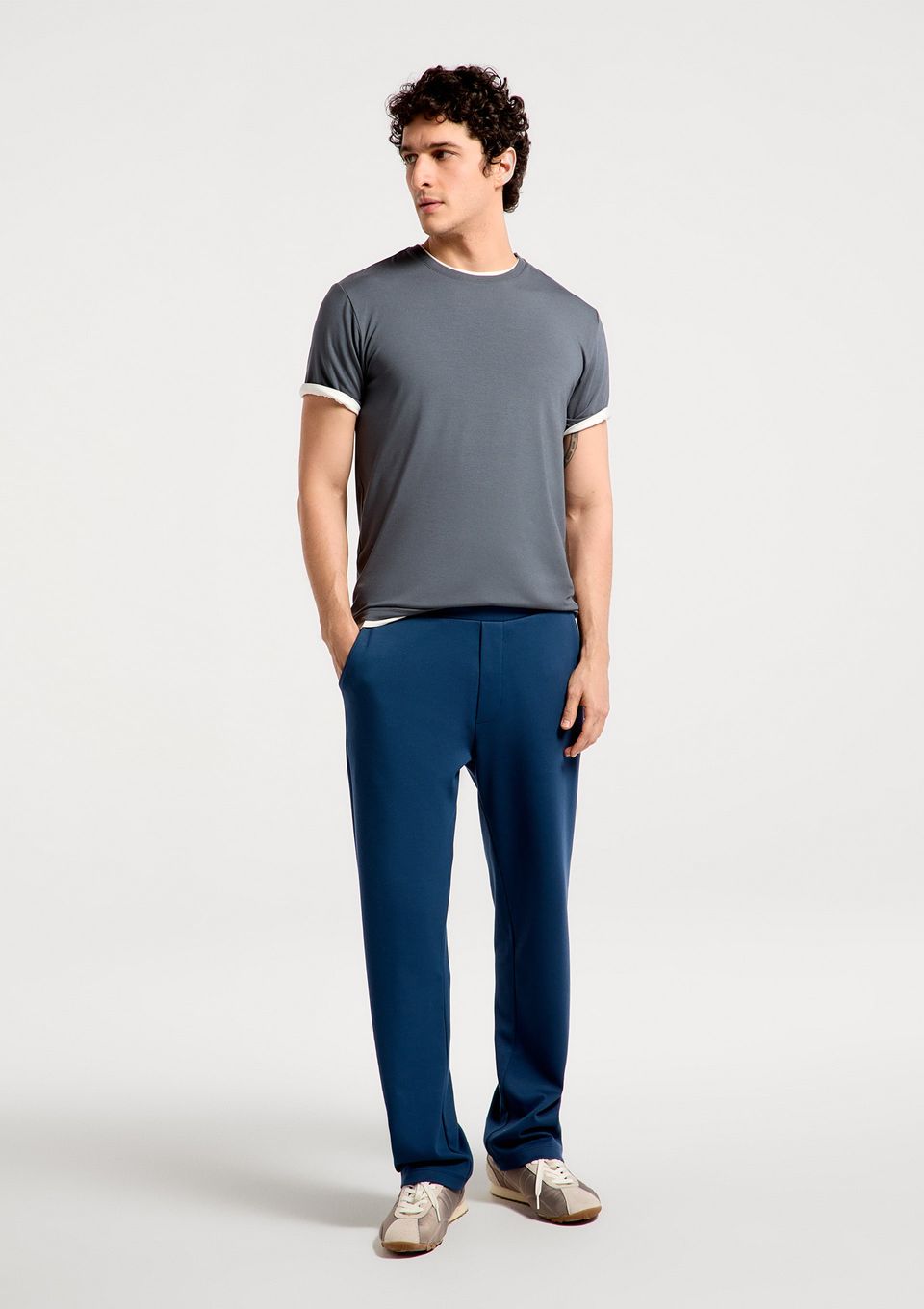 Calça Masculina Reta em Malha Tech - Azul