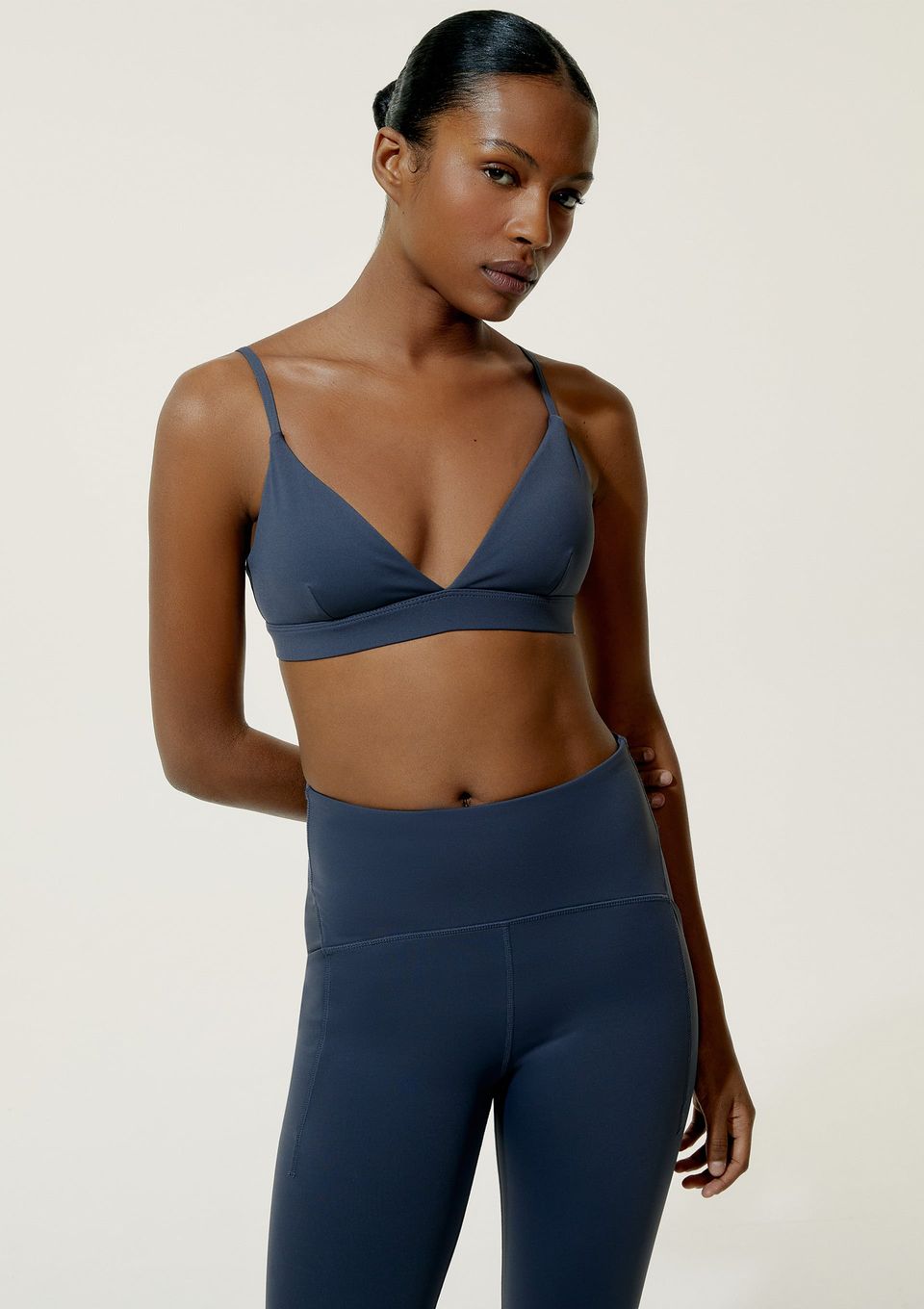 Top Esportivo Decote V - Azul