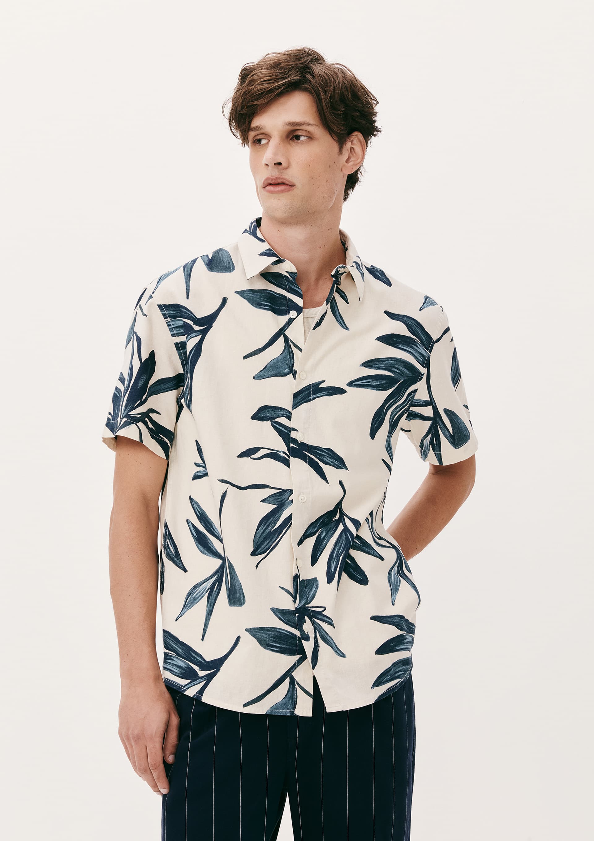 Camisa Masculina Manga Curta Estampada Com Linho - Off white