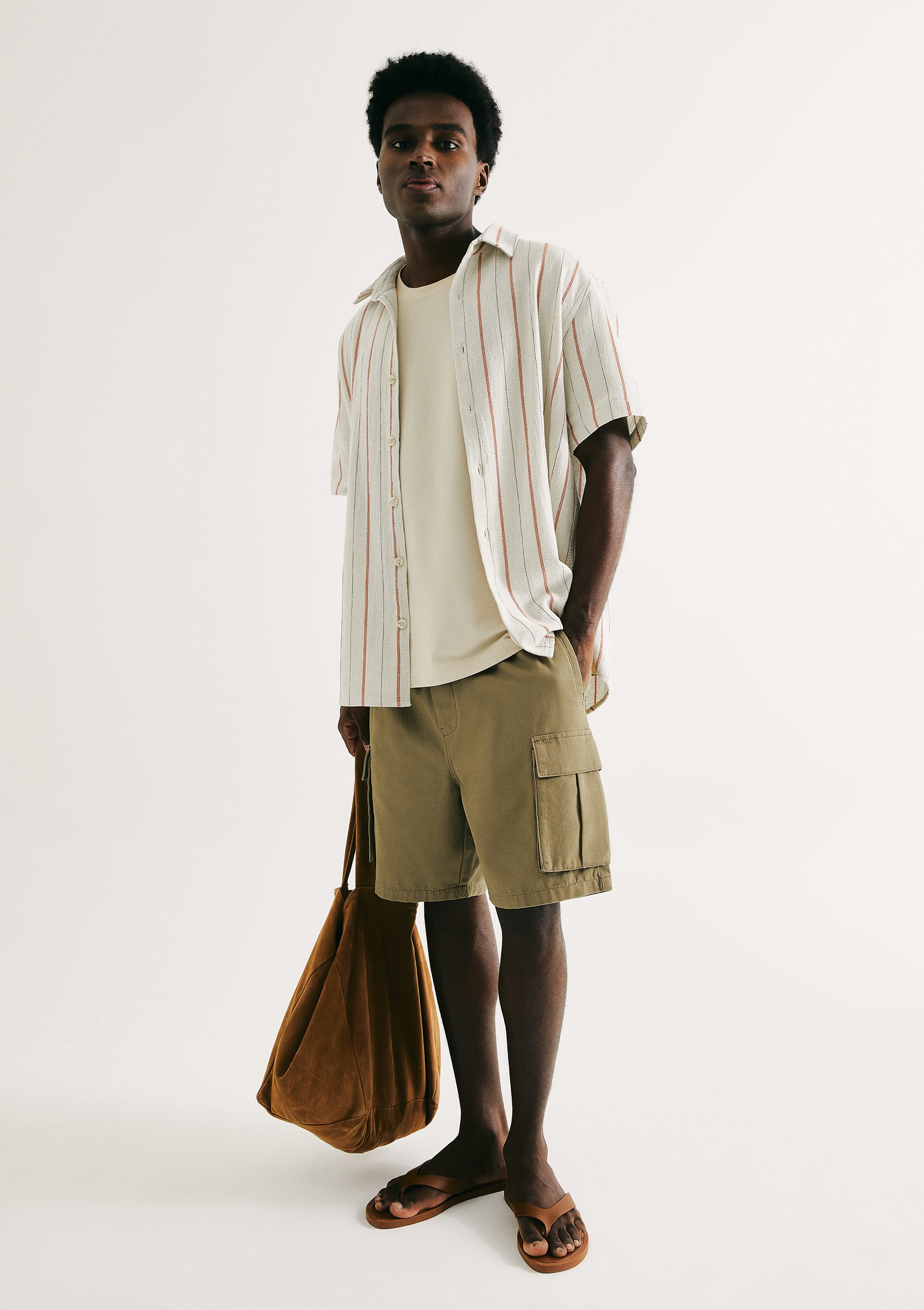 Bermuda Masculina Cargo Em Sarja - Verde