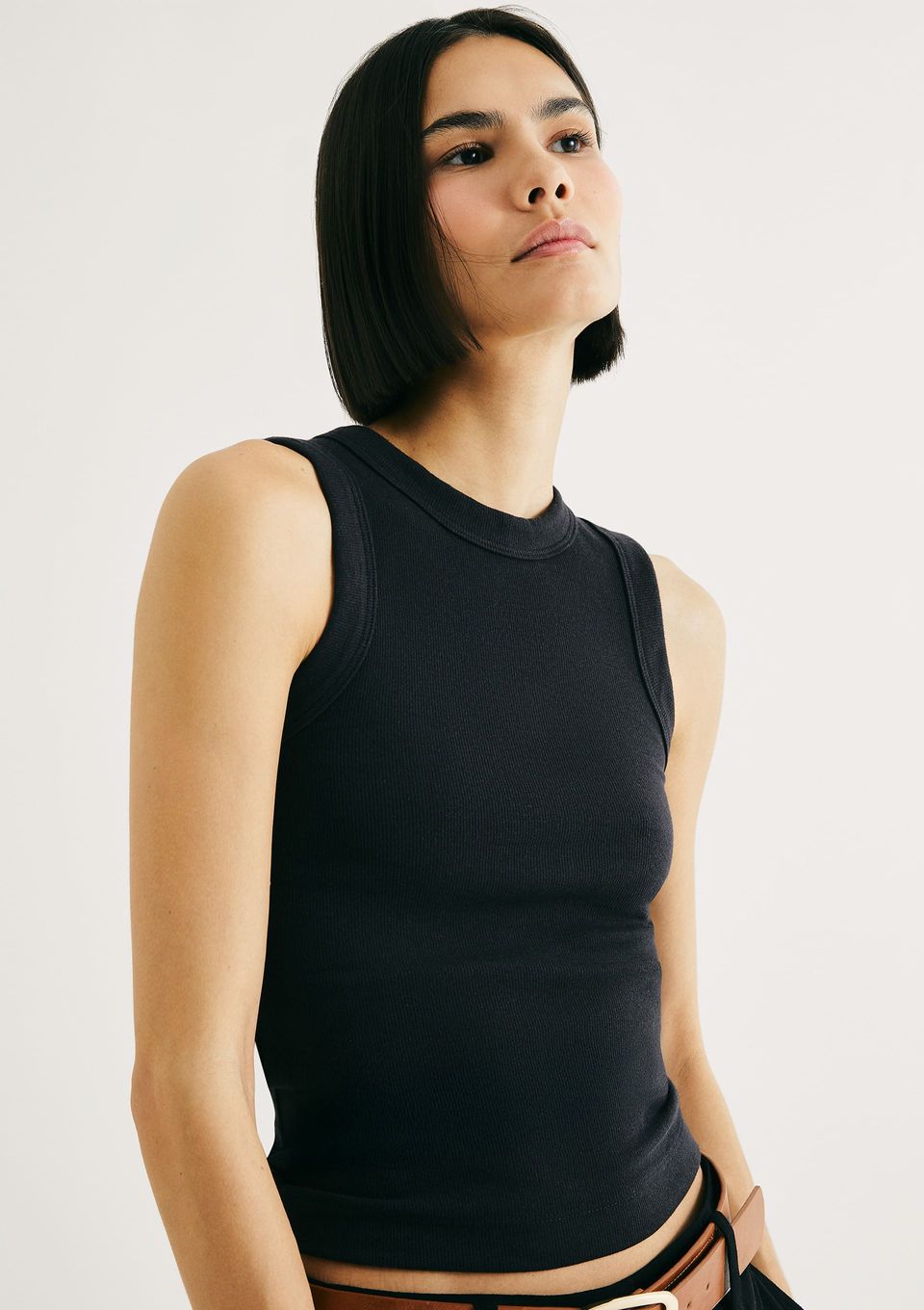 Regata Básica Feminina Slim Neck - Preto