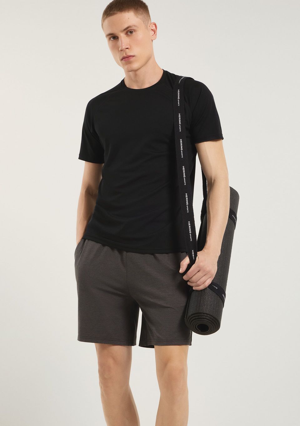 Camiseta Esportiva Masculina Manga Curta Raglan - Preto