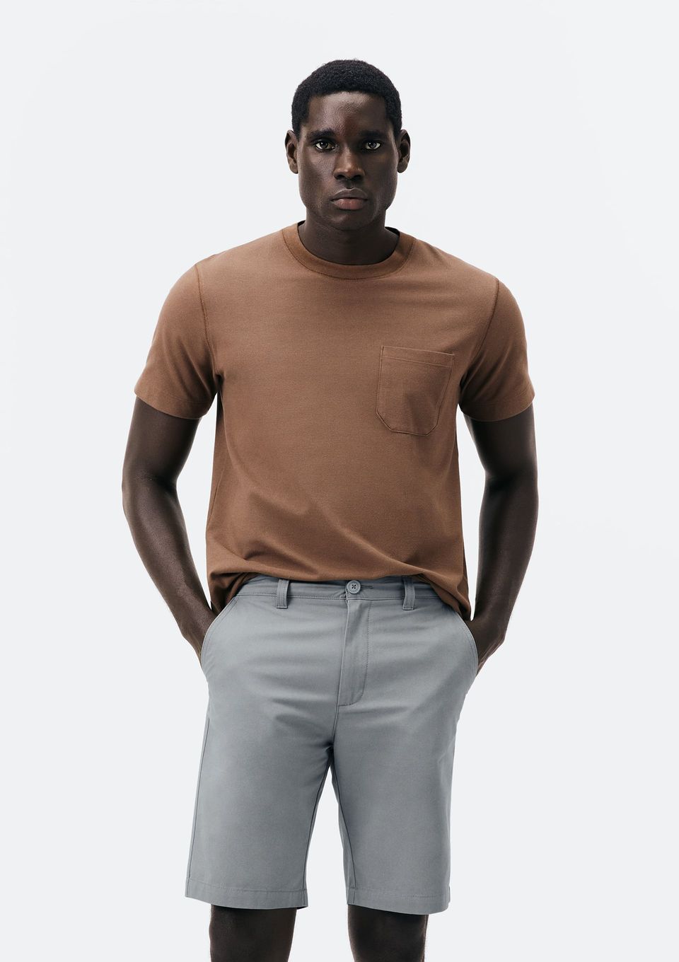 Bermuda Básica Masculina Chino Reta em Sarja - Cinza