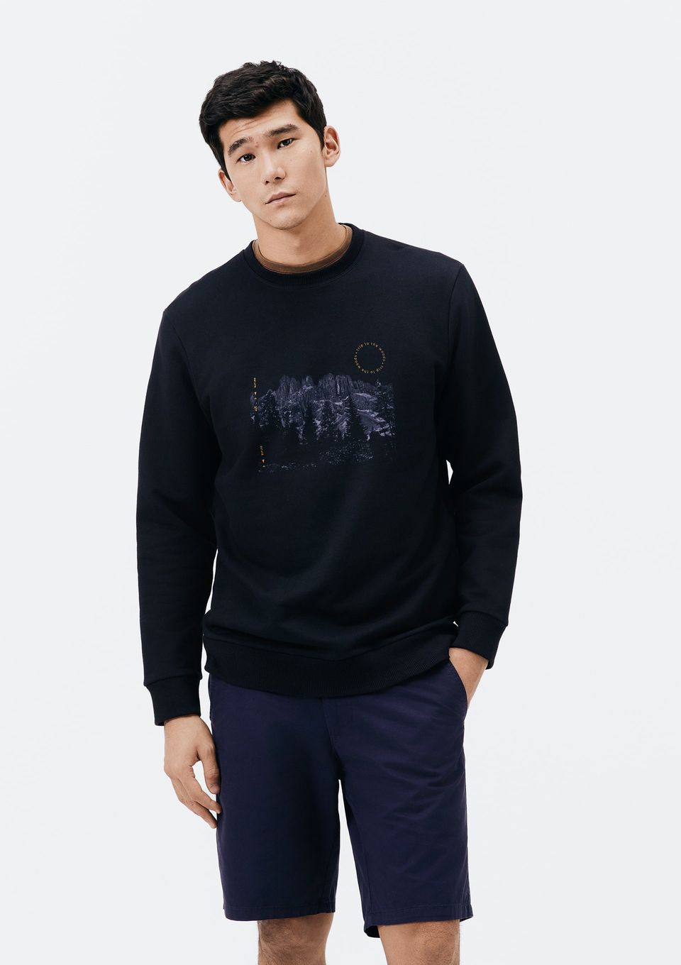 Bermuda Básica Masculina Chino Reta em Sarja - Azul