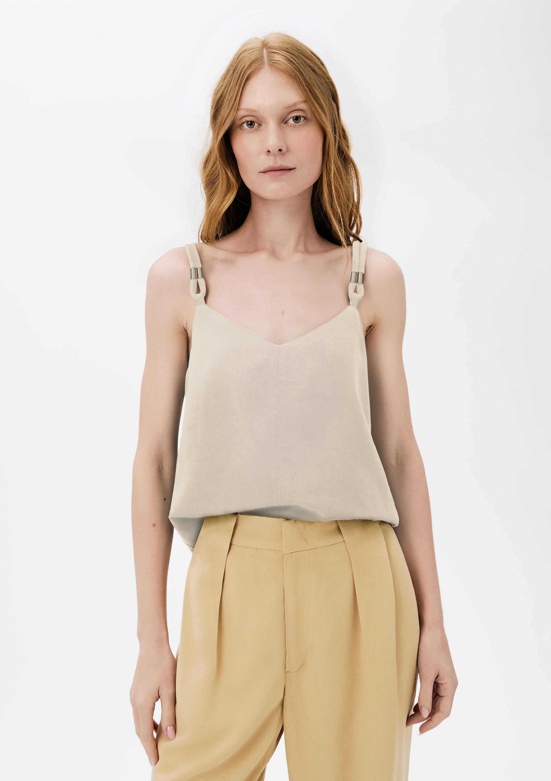 Regata Feminina Decote V - Creme