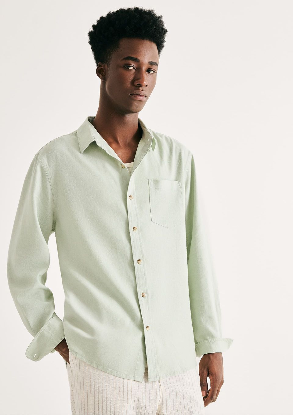 Camisa Básica Masculina Manga Longa Slim em Linho - Verde