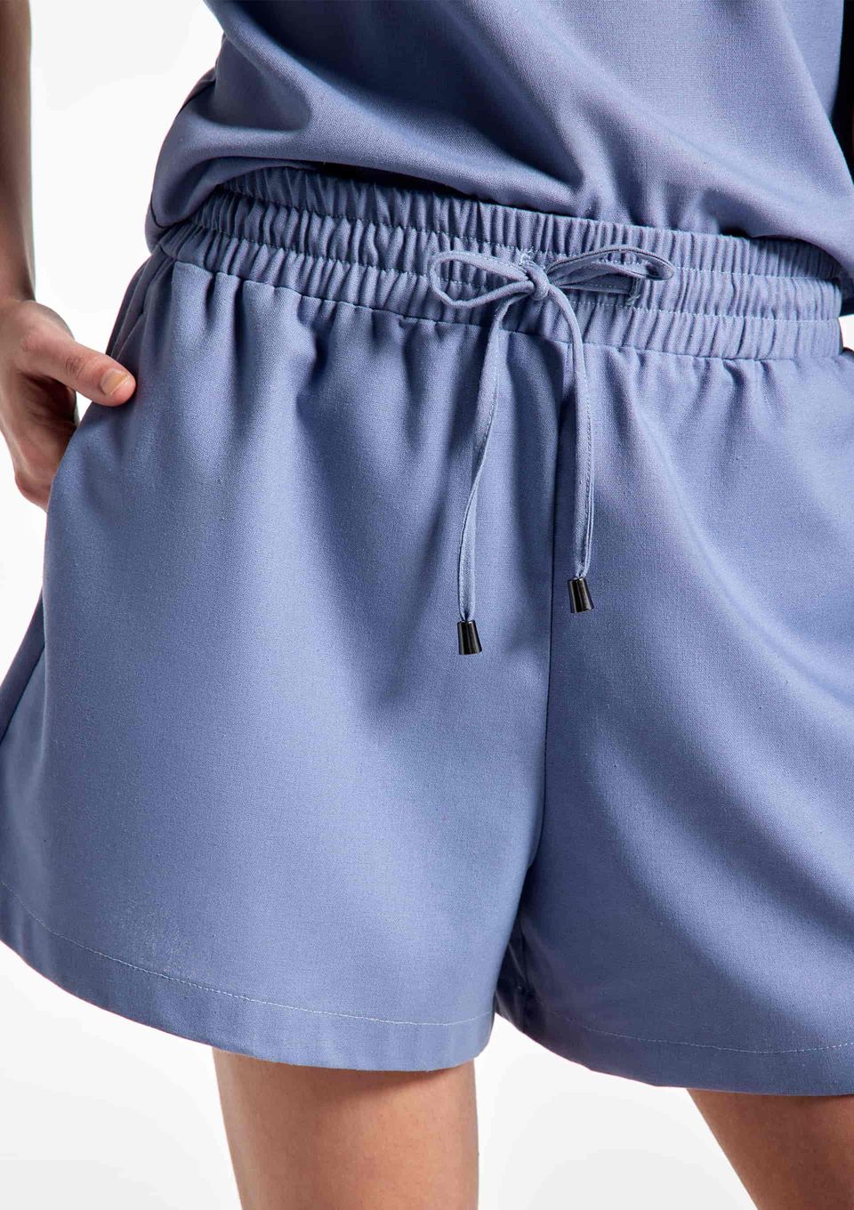 Shorts Feminino Evasê com Linho - Cinza