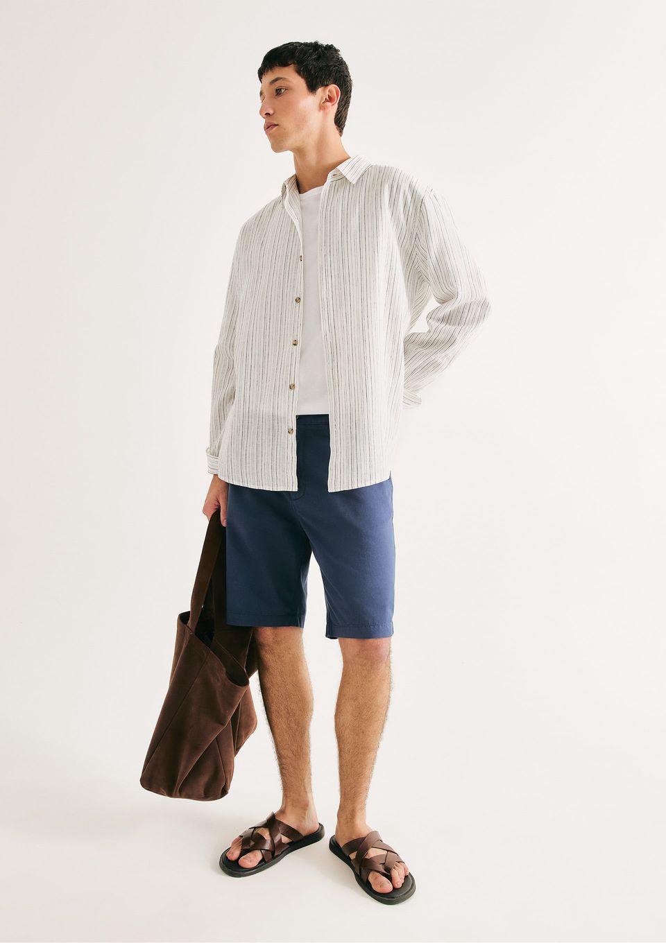 Bermuda Básica Masculina Chino em Sarja - Azul