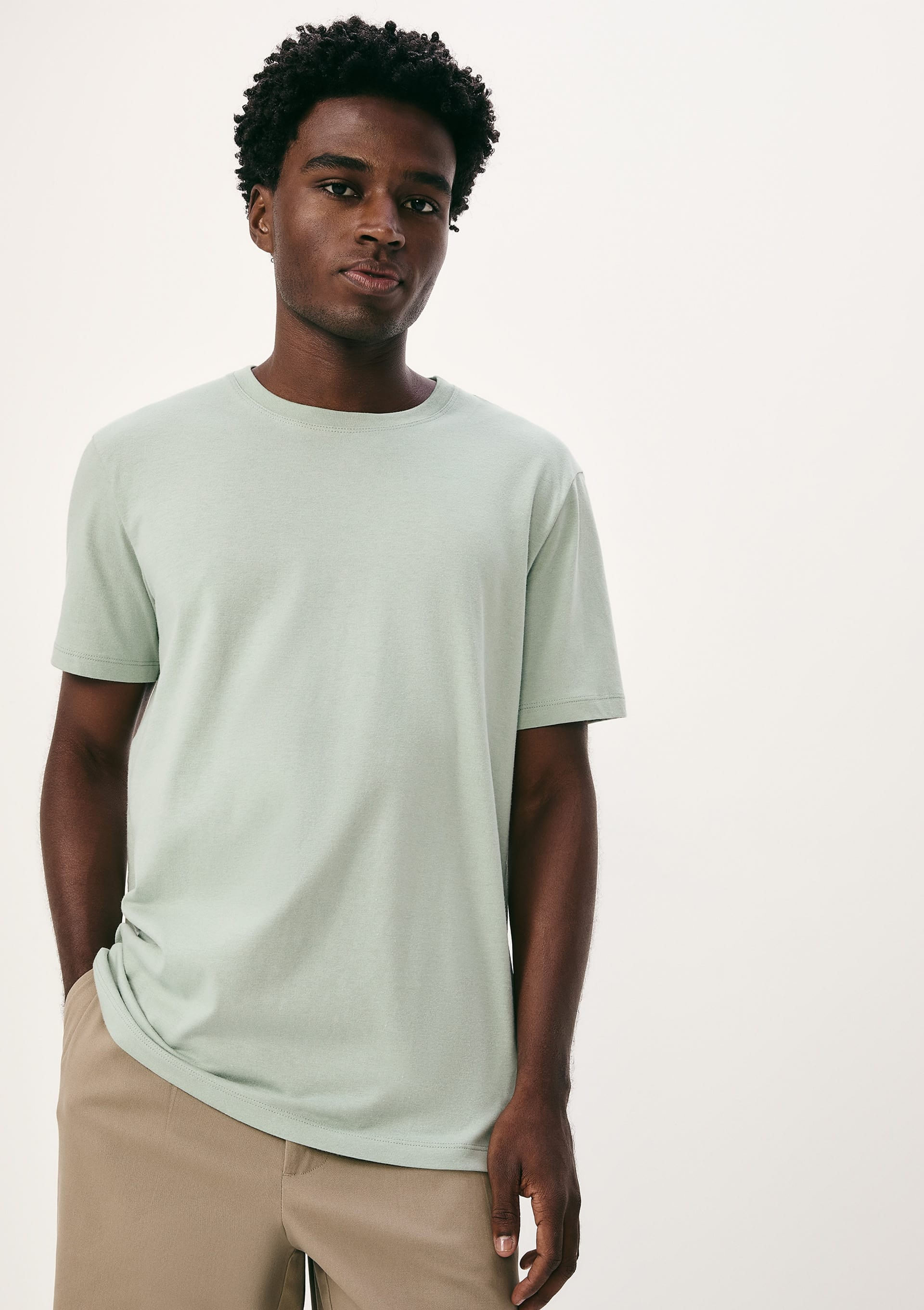 Camiseta Básica Unissex Manga Curta World - Verde