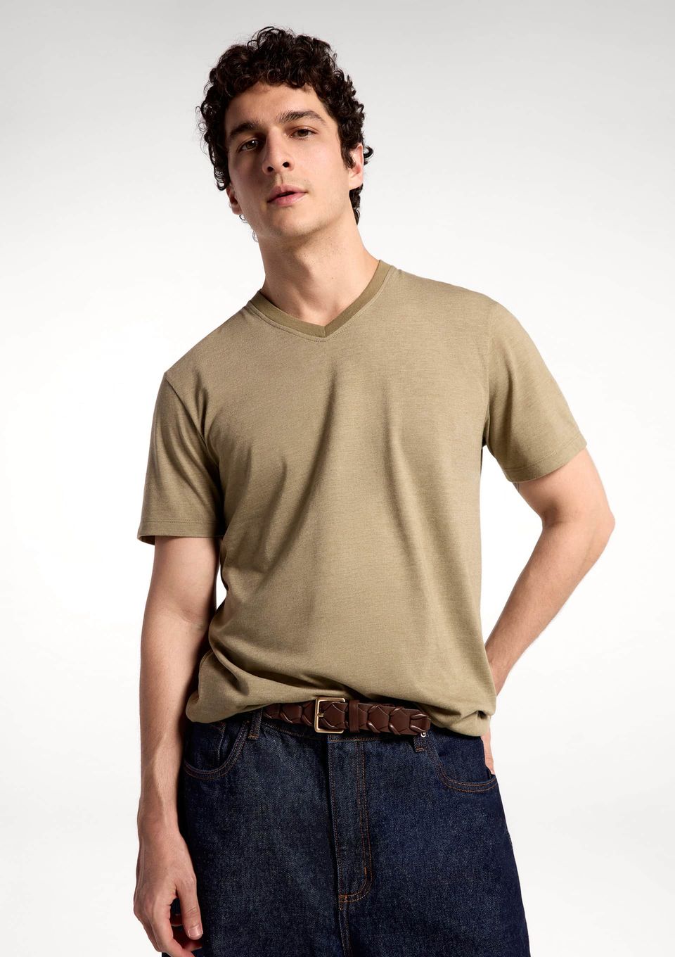 Camiseta Básica Masculina Manga Curta Gola V World - Verde