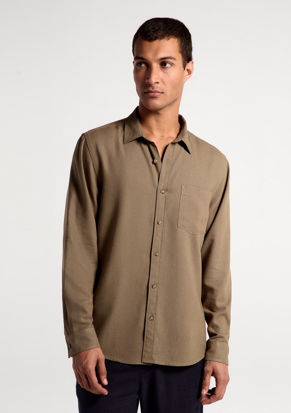 Camisa Básica Masculina Manga Longa Slim em Linho - Verde