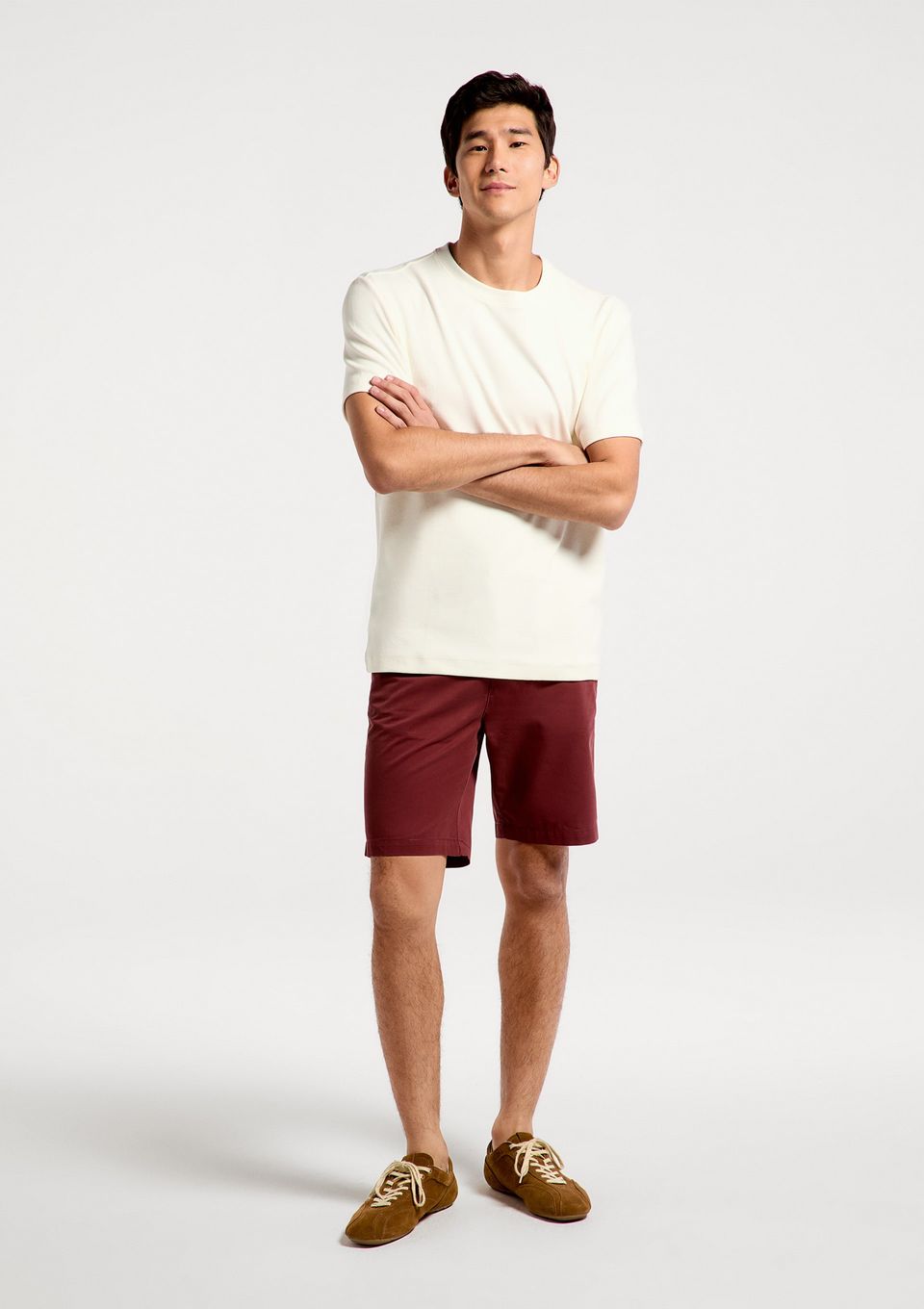 Bermuda Básica Masculina Chino Reta em Sarja - Vinho