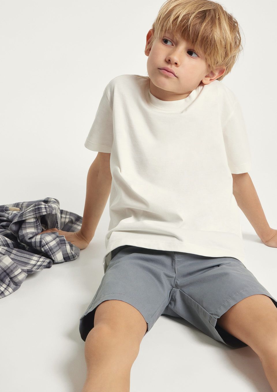 Bermuda Básica Infantil Menino Chino - Cinza