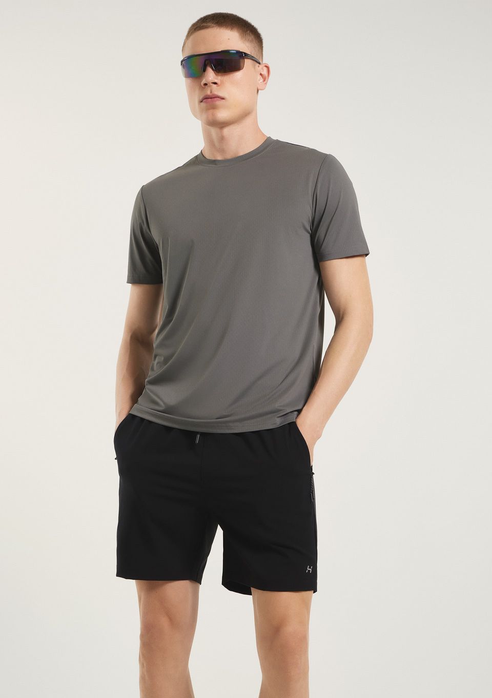 Camiseta Masculina Esportiva Básica Secagem Rápida - Cinza
