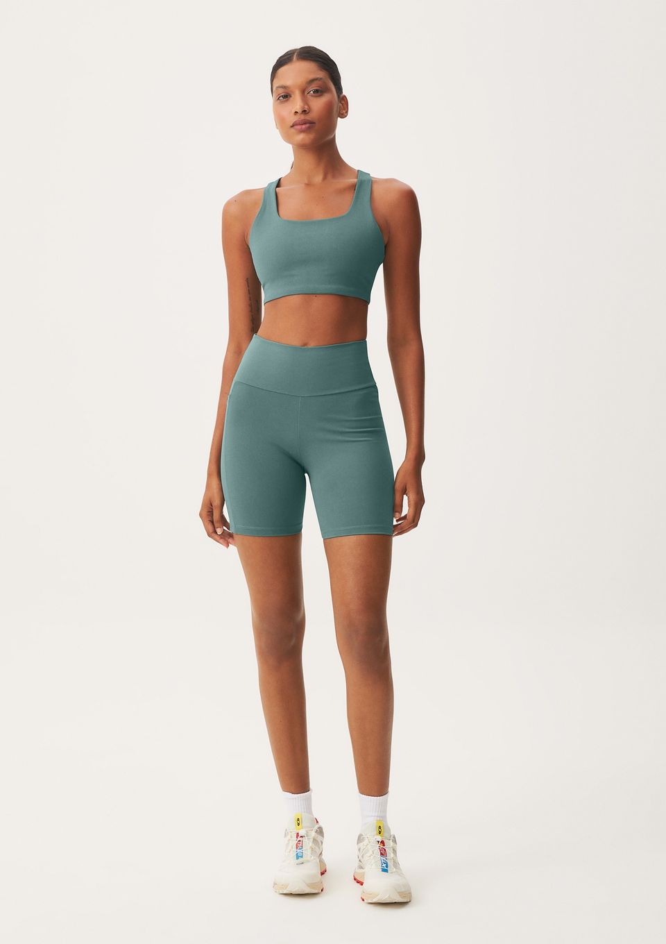Bermuda Feminina Esportiva Biker com Fio Lycra® - Verde