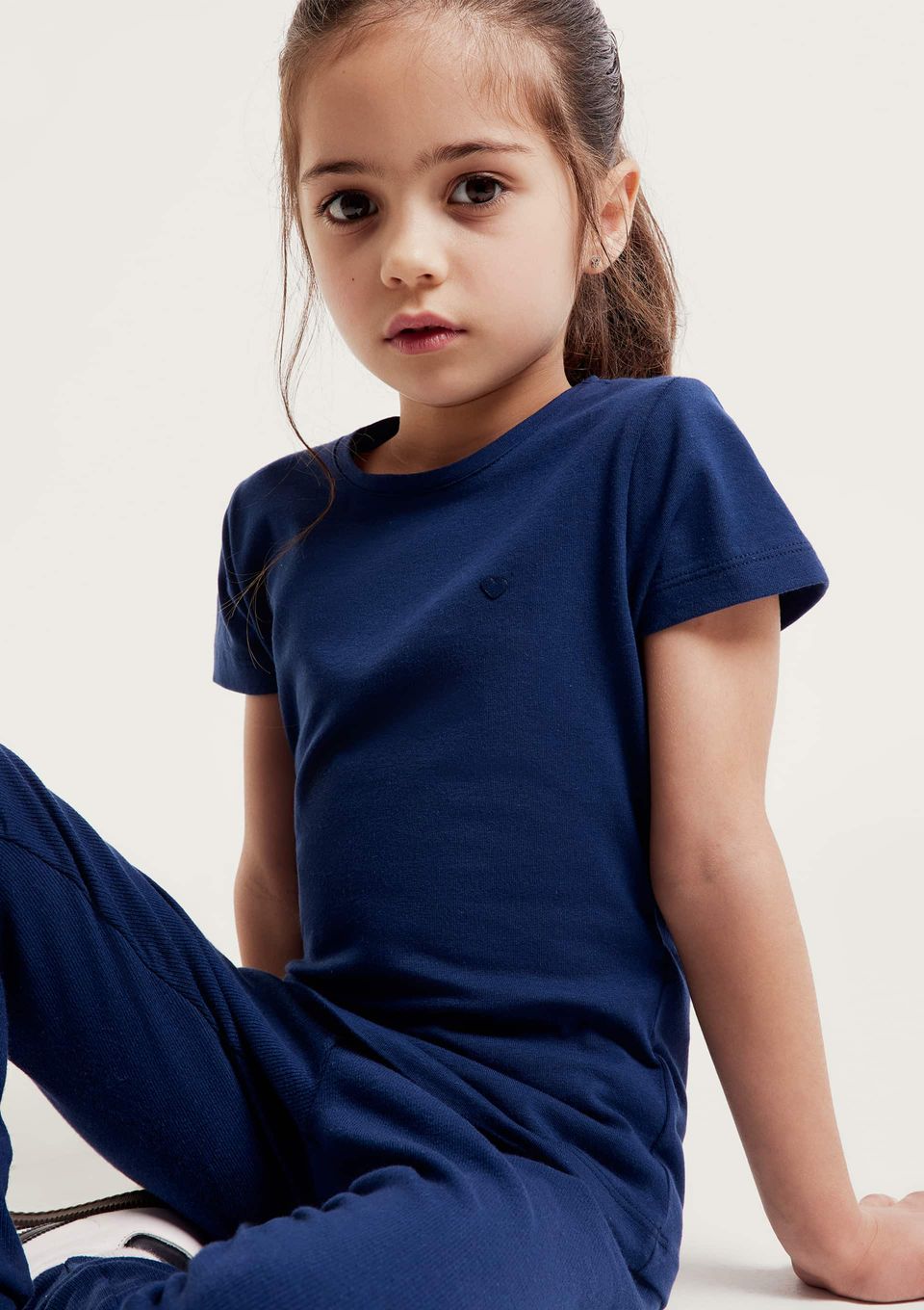 Blusa Básica Infantil Menina Manga Curta Slim com Bordado Coração - Azul
