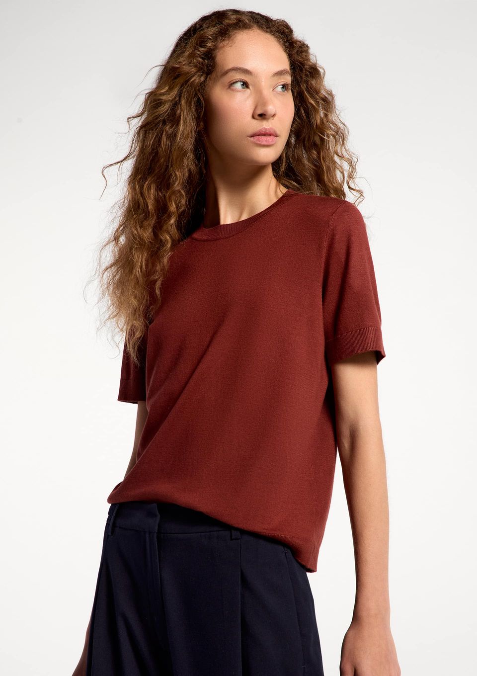 Blusa Feminina Manga Curta em Tricô Leve - Terracota