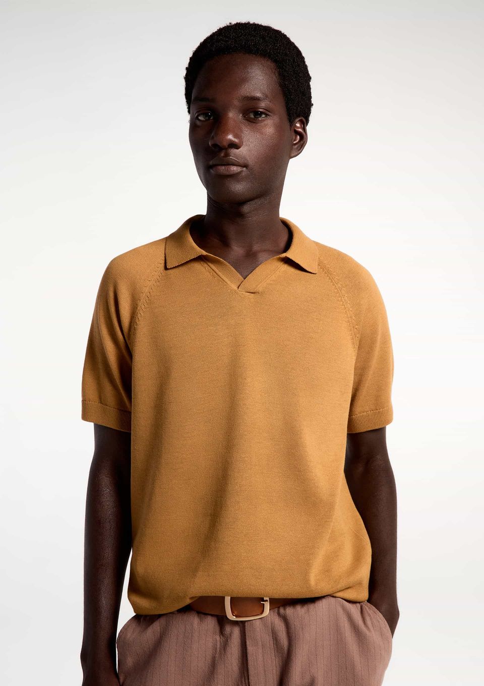 Polo Masculina Manga Curta em Tricô - Amarelo