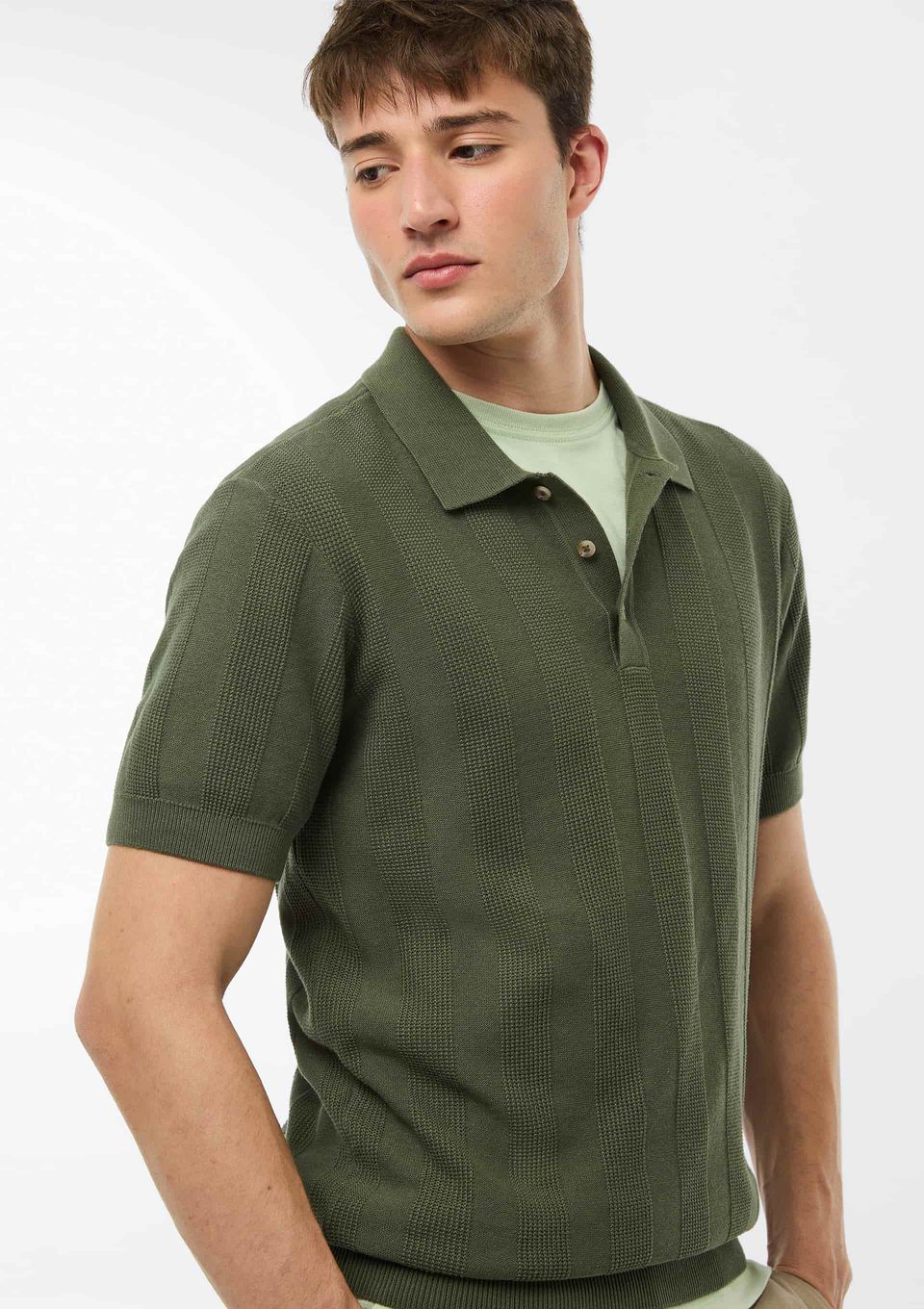 Polo Masculina em Tricô Texturizado - Verde