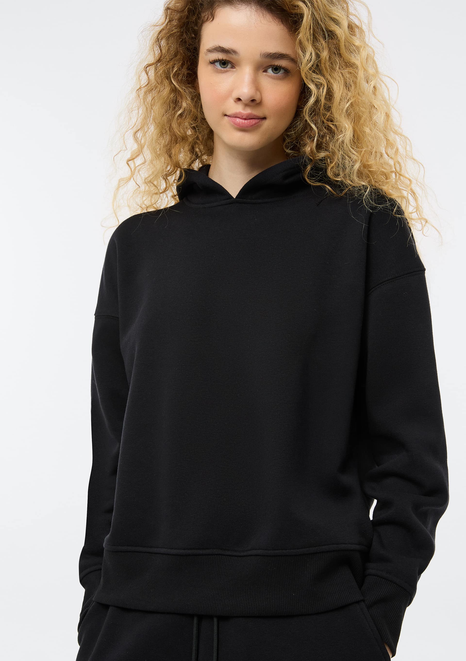 Blusão Feminino Moletom Com Capuz - Preto