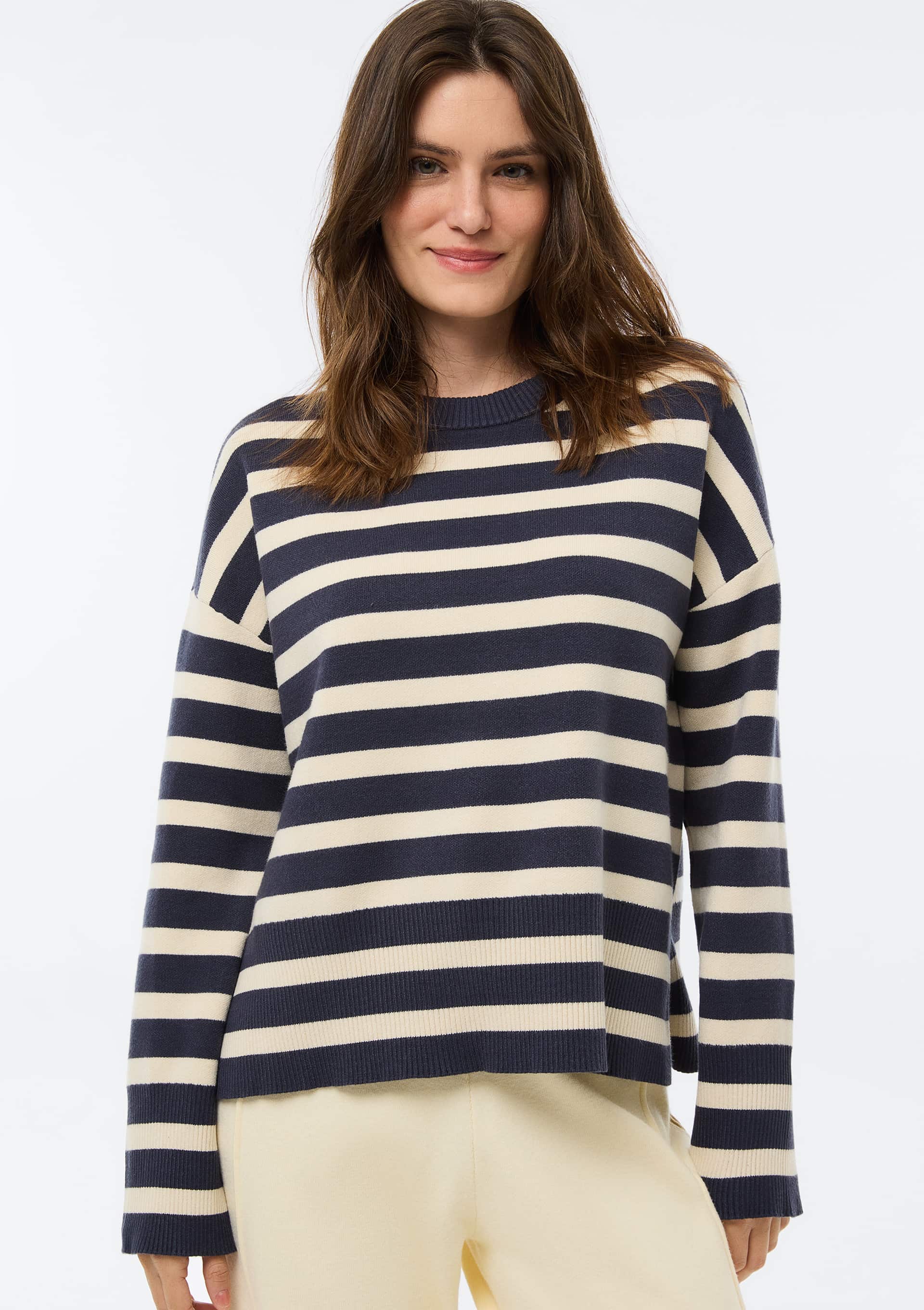 Blusão Feminino Em Tricô Fio Tinto - Azul