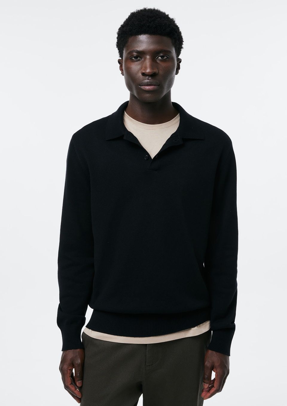 Polo Masculina em Tricô Fio Tinto - Preto