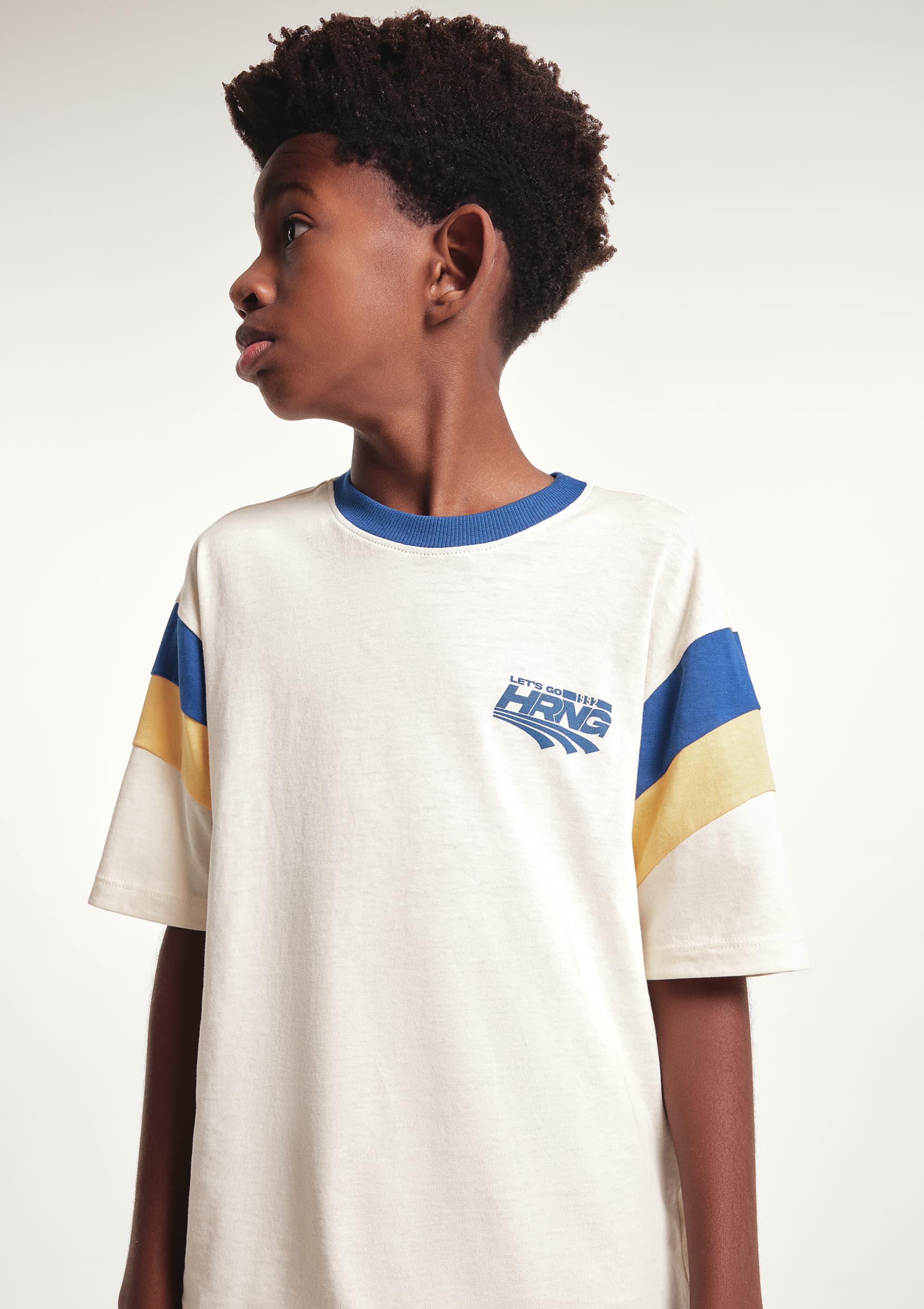 Camiseta Infantil Menino Manga Curta Estampada - Off white