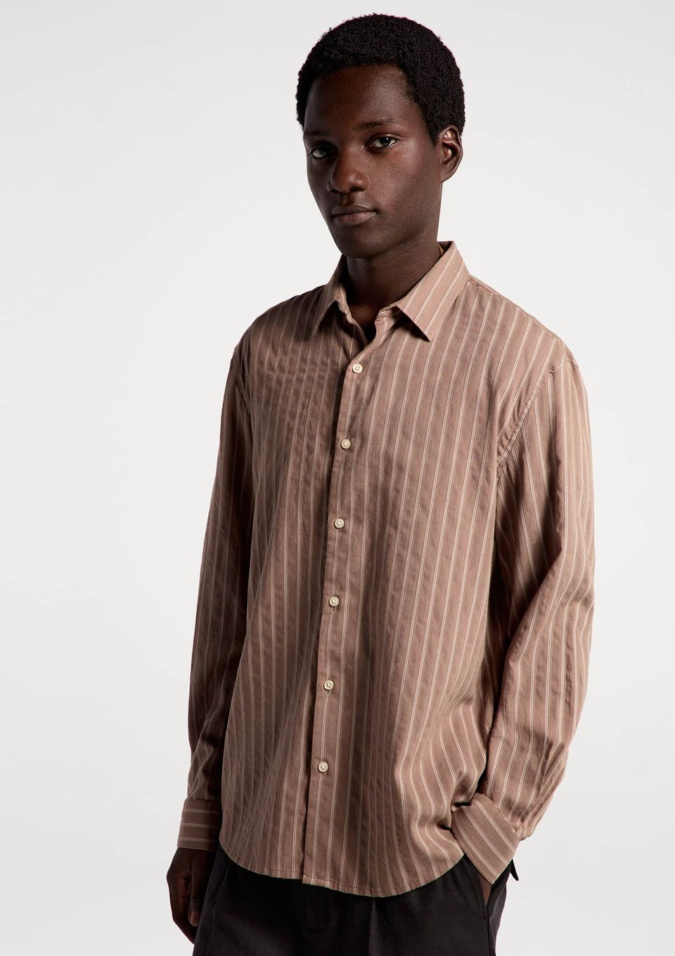 Camisa Masculina Comfort Listrada - Marrom