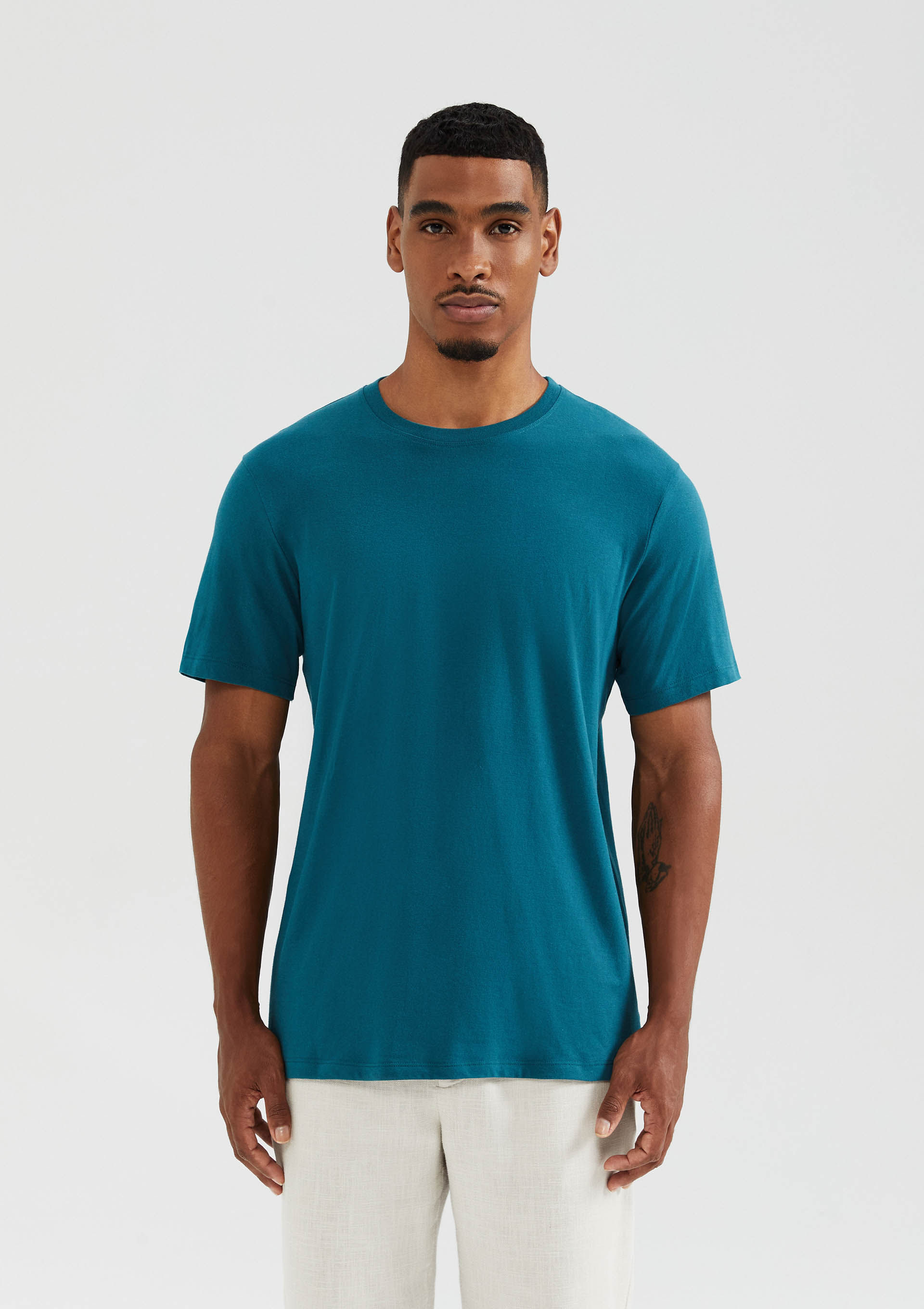 Camiseta Básica Unissex Manga Curta Regular World - Verde
