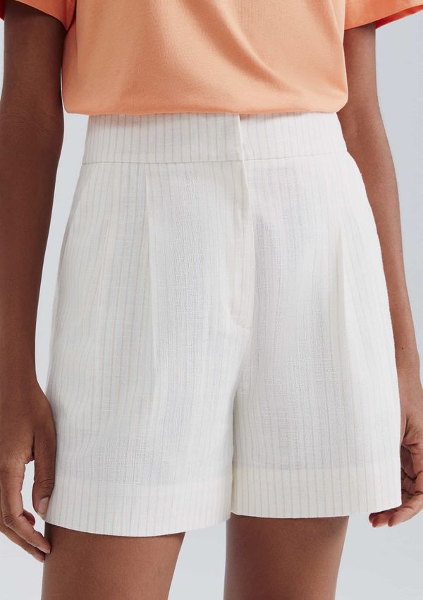 Shorts Feminino Em Alfaiataria - Off white 042