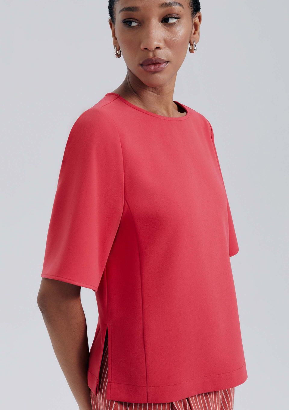 Blusa Manga Evasê em Crepe - Vermelho