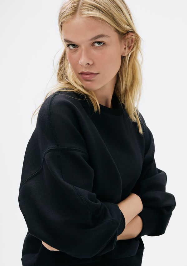 Blusão Básico Feminino Comfort Em Moletom - Preto XP