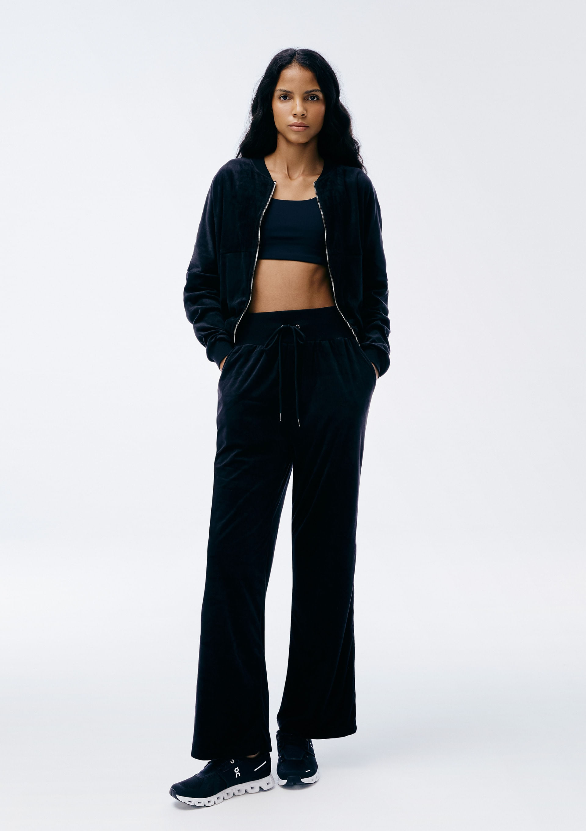 Calça Feminina Pantalona Em Plush - Preto