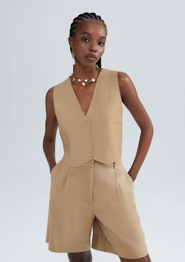 Colete Cropped Feminino Em Tricô Leve - Bege XP