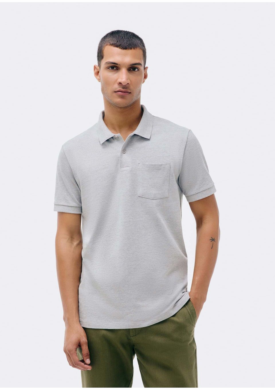 Camisa Polo Básica Masculina em Piquet com Bolso - Cinza