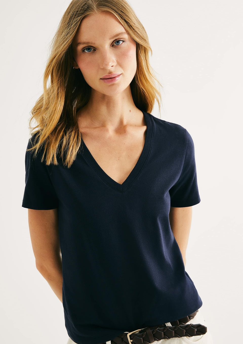 Blusa Básica Feminina Manga Curta Decote V - Azul