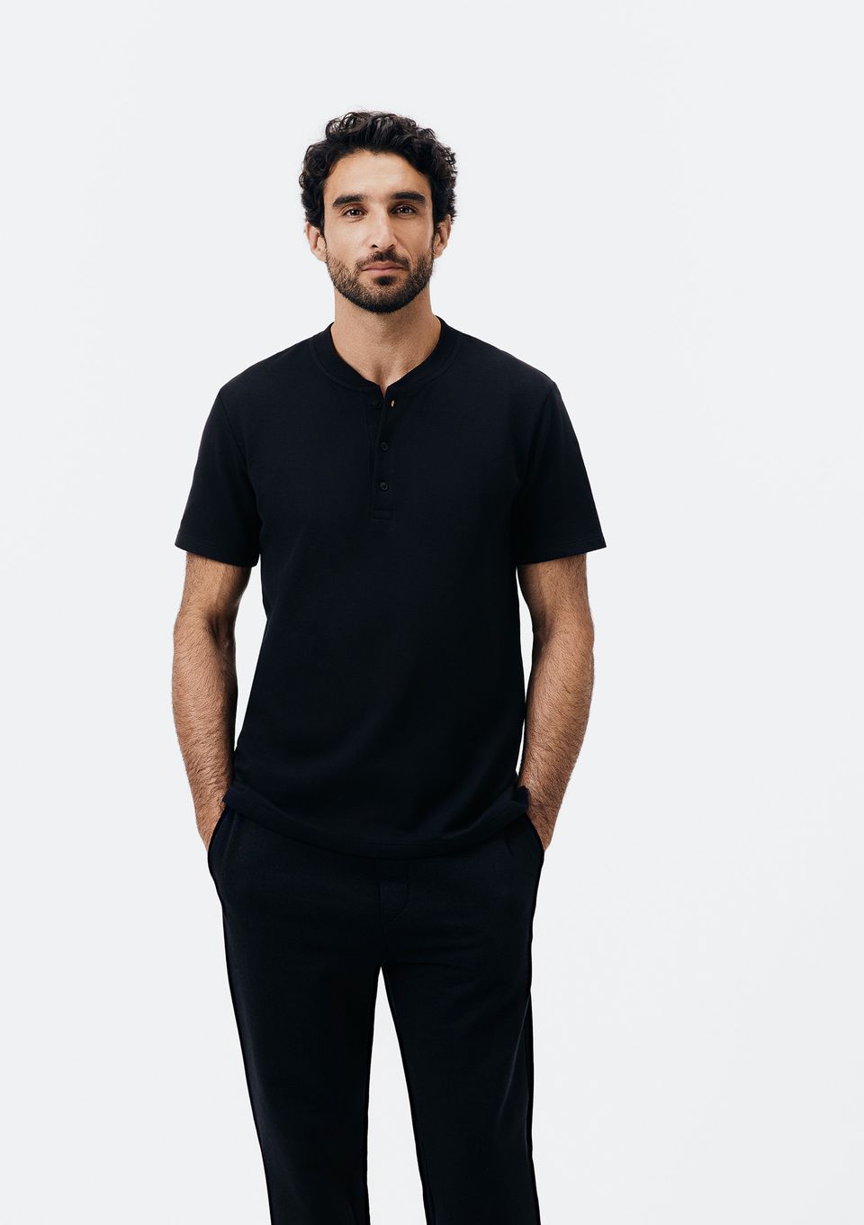 Camiseta Básica Henley Masculina Texturizada - Preto