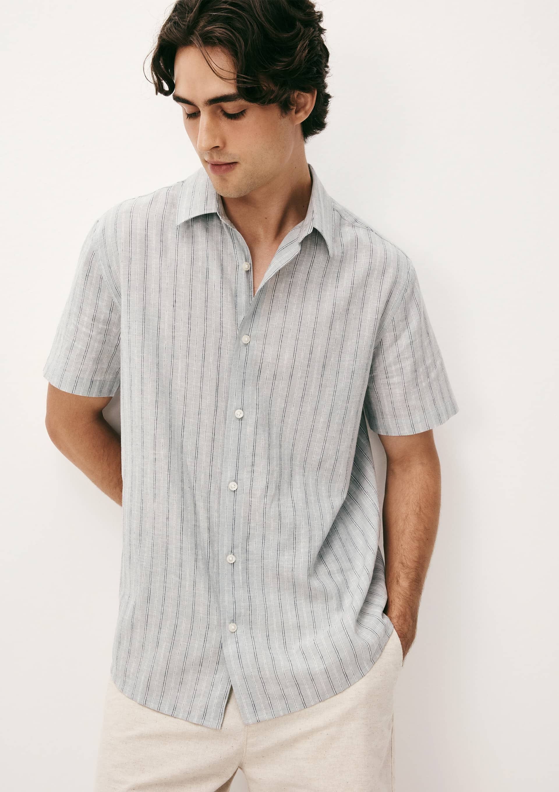 Camisa Masculina Manga Curta Fio Tinto Listrada Em Linho - Cinza