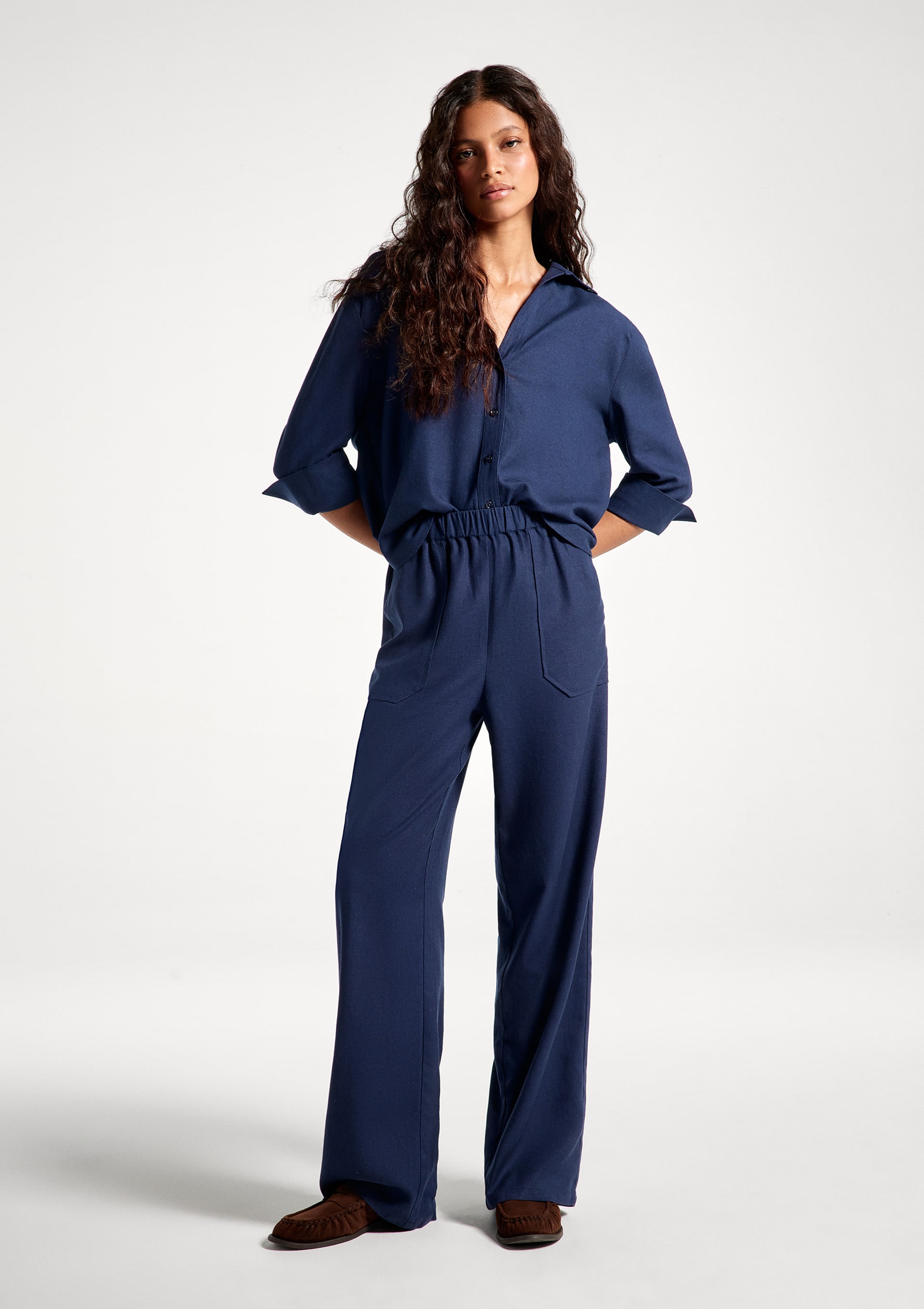 Calça Feminina Reta Em Viscolinho - Azul