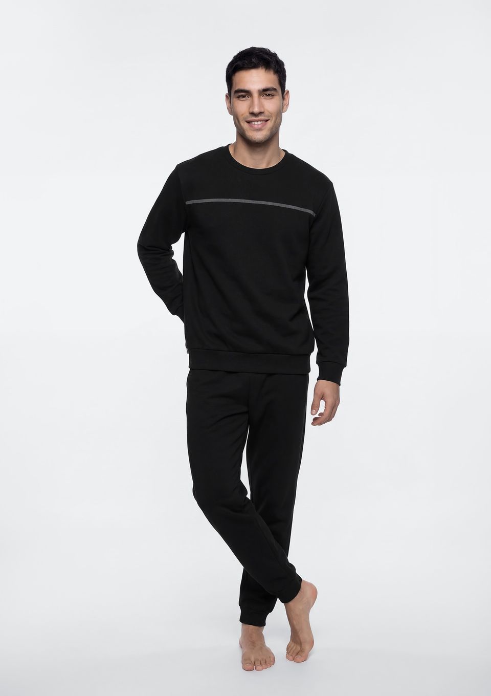 Pijama Longo Masculino em Moletom Peluciado - Preto